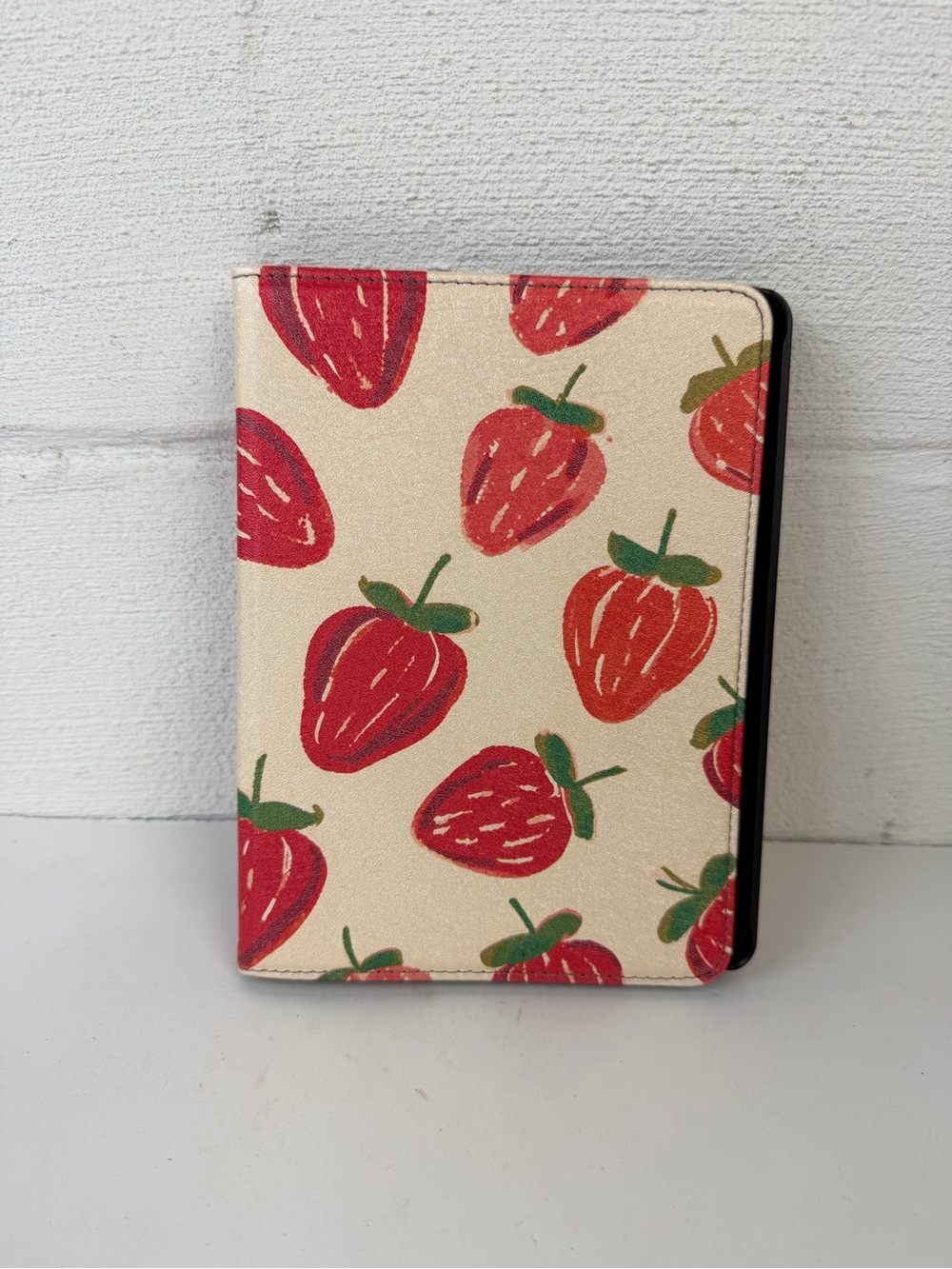 Lash Next Door Berry Sweet Strawberry Print Kindle Paperwhite Case